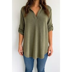 Heimish USA Green Tunic Top Textured 3/4 Sleeve V Neck Casual Blouse